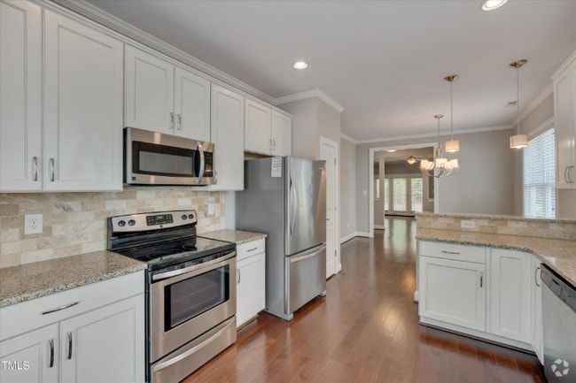 Building Photo - 300 Mariah Towns Way Rental