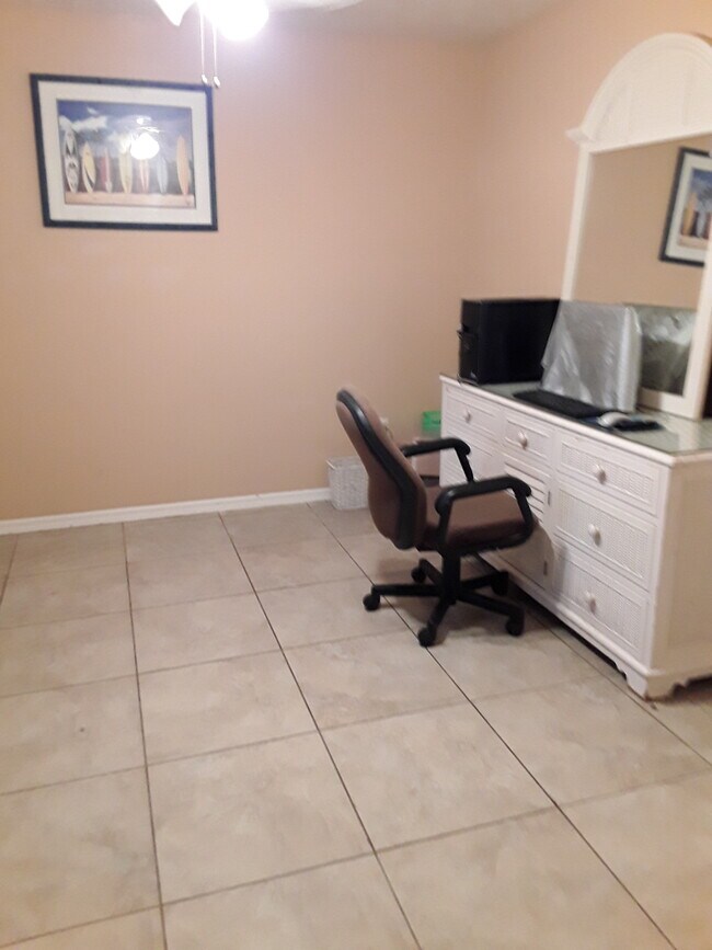 Photo - 118 SW Fairway Ave