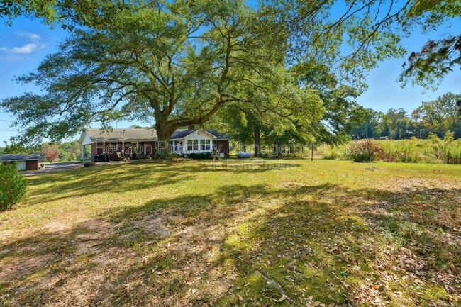 Photo - 8730 Jot Em Down Rd