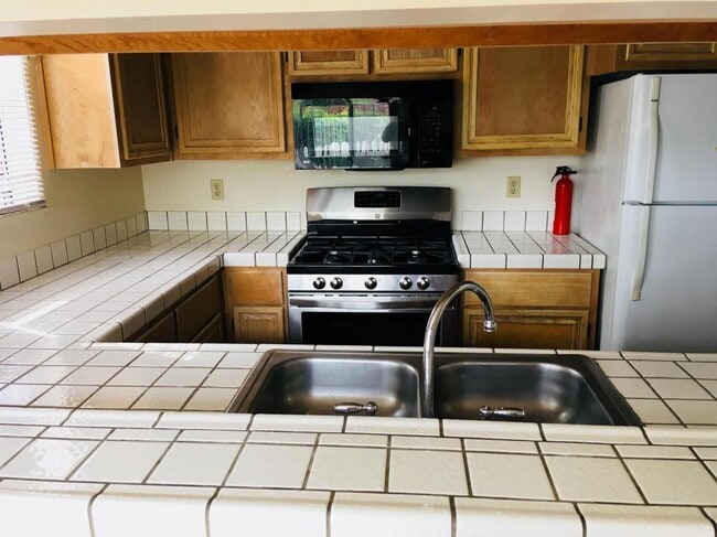 Photo - Prime Location Richmond Marina Townhouse