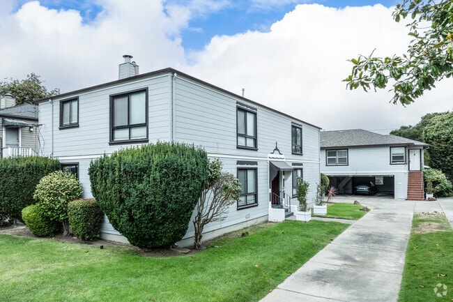 Exterior - 1607 Santa Clara Ave