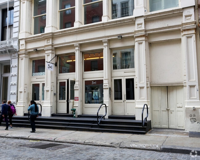 Photo - 15-17 Mercer St