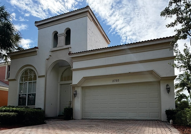 Building Photo - 2793 Shaughnessy Dr