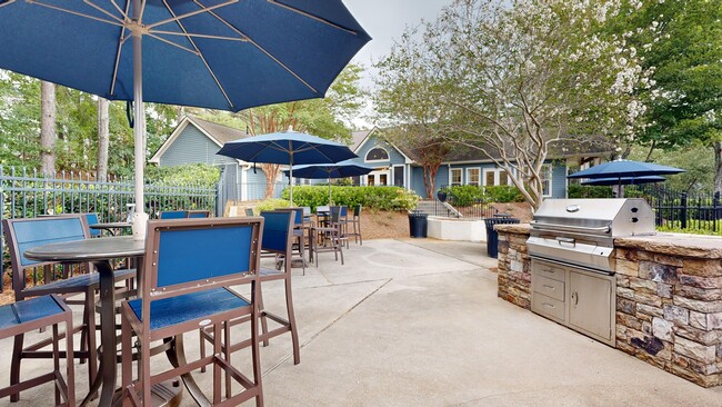 Grilling Area with Outdoor Seating - Creekside at White Oak