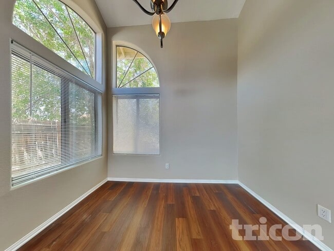 Photo - 44238 Gillan Ave