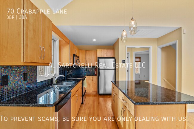 Photo - 70 Crabapple Ln