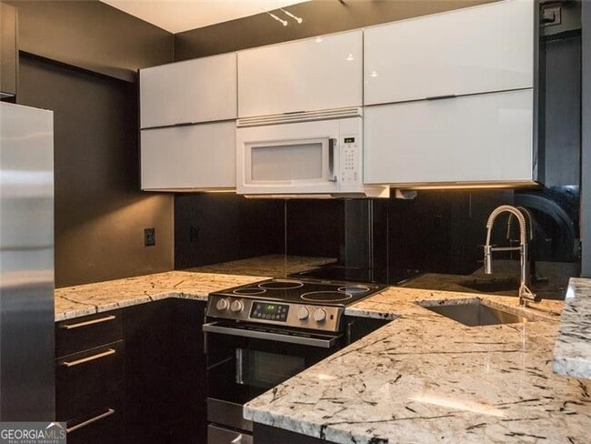 Building Photo - 199 14th St NE Unit 708