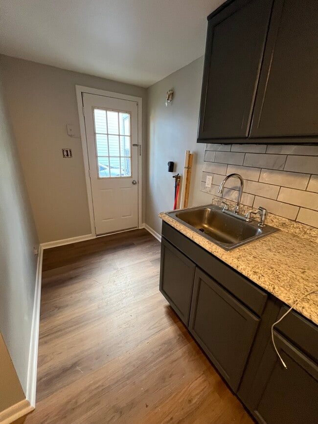 Photo - 2 Leonard St