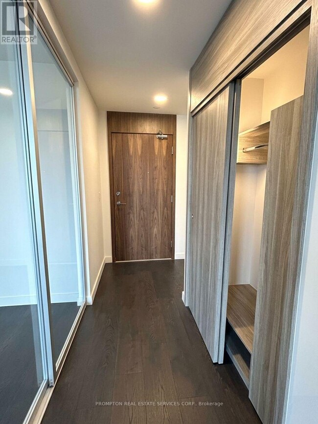 Photo - 18 Esther Shiner Blvd Unit 652