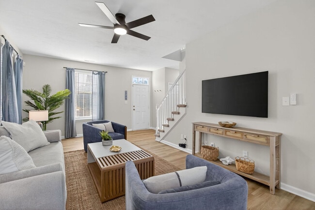 Photo - 1321 Columbia St Unit SI ID1533640P