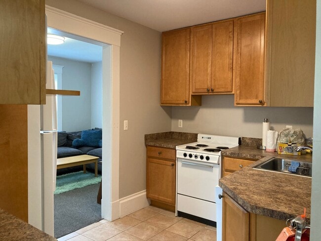 Photo - 1303 Wilmot St Unidad 23
