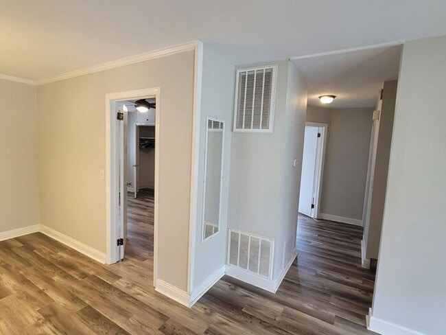 Photo - Southeast Columbia- Offering Self Guided Tour with RENTLY!