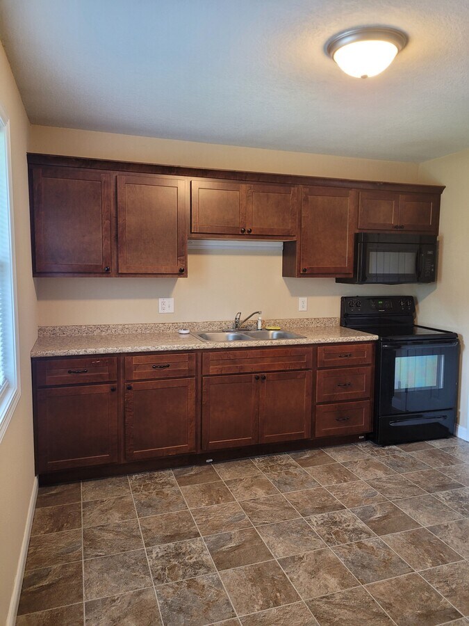 Photo - 200 Fulton St