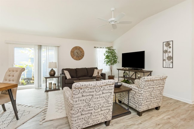 Photo - 5745 Gillespie Ln