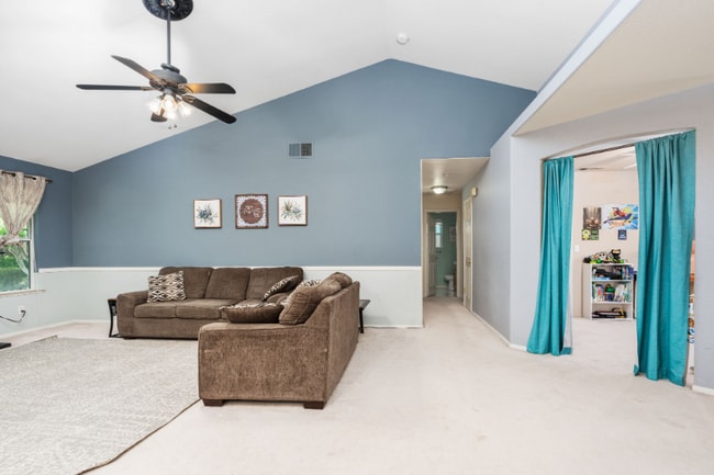 Photo - 2173 Spruce Ave