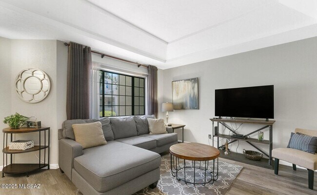 1200 E River Rd Unit J124