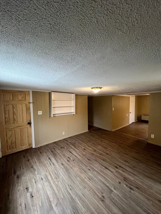 Building Photo - 16 Western Ave Unit Apt 1