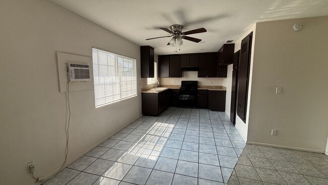 Photo - 466-70 W. 5th St Unit 468