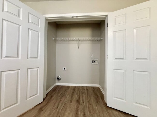 Photo - 1708 Redan E