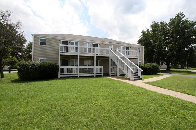 Bradford Pointe Apartments - Bradford Pointe Apartments