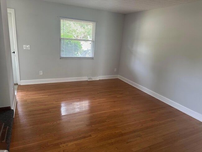 Photo - 4871 Dierker Rd