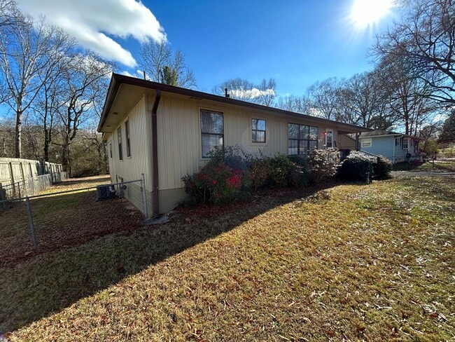 Photo - 3/2 House in Jamestown/Lindale $1,495