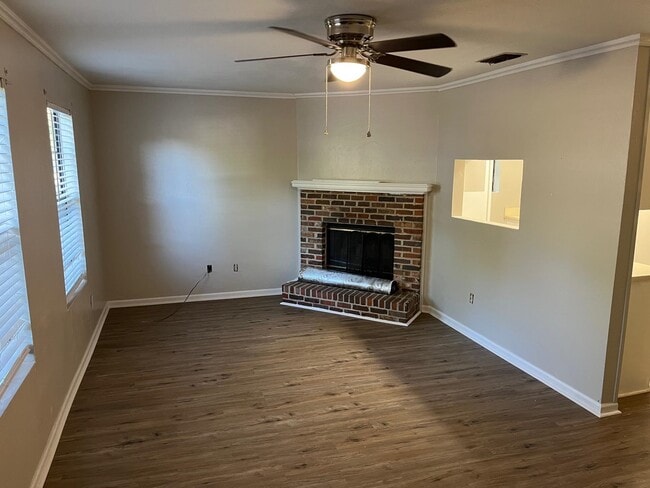 Photo - 2077 Hanover Ct