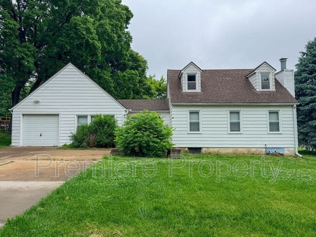 Building Photo - 804 E Gudgell Ave