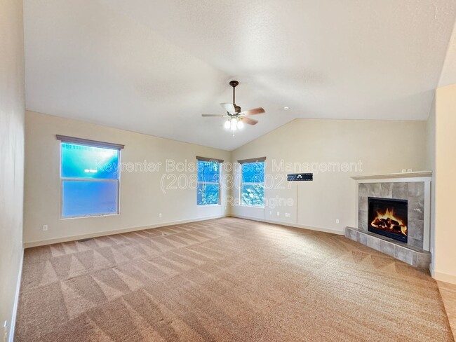 Photo - 3349 N Justin Ave