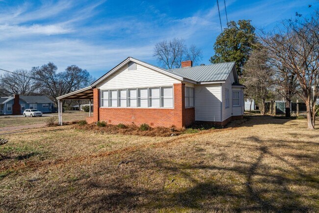 Photo - Beautifully Renovated Hueytown Gem – Spacious, Stylish & Move-In Ready!