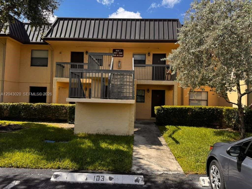 Photo - 9333 NW 1st Ct Unidad 104