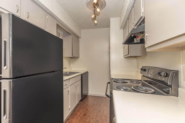 Photo - Canyon Village