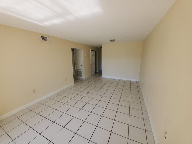 Photo - 290 Flower Ln Unit 10