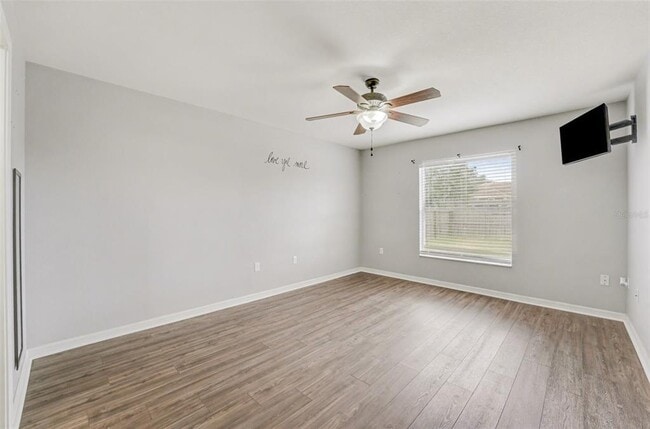 Photo - 865 Terranova Rd