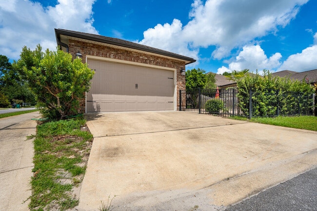 Photo - 8 Pintail Blvd