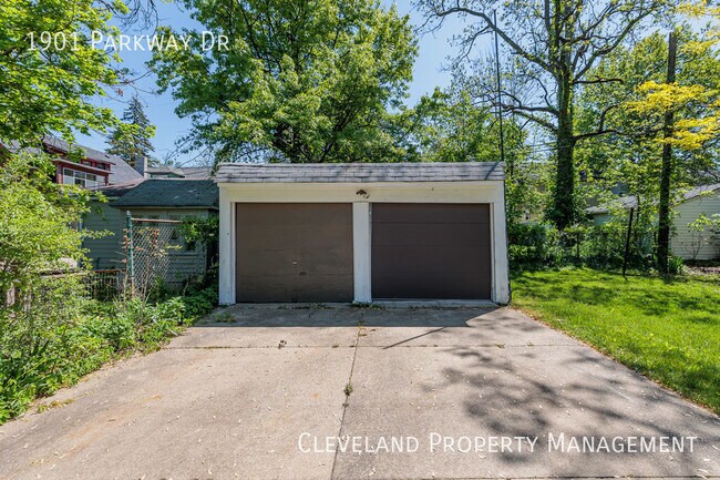 Photo - Updated Cleveland Hts. Colonial