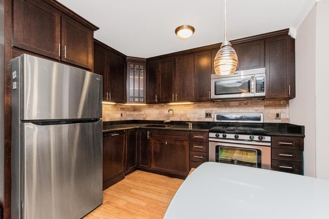 Photo - 1374 Midland Ave Unit 501