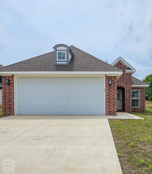 Building Photo - 4009 Stoke Dr