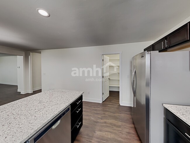 Photo - 574 Fireside Ln