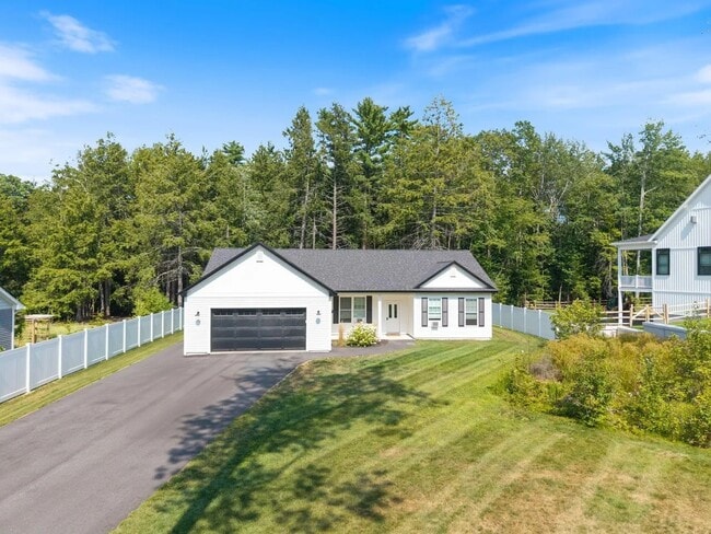 Building Photo - 9 Bouchard Ct Rental