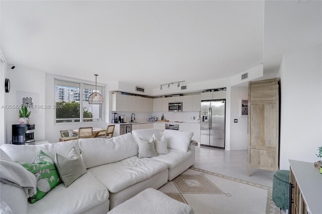 Photo - 4250 Biscayne Blvd Unit 301