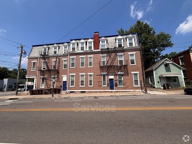 Building Photo - 4200 Colerain Ave Rental
