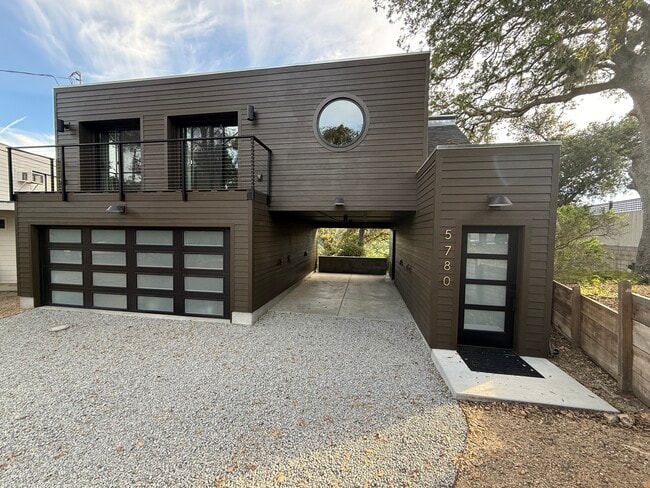 Photo - 5780 Violeta Ave