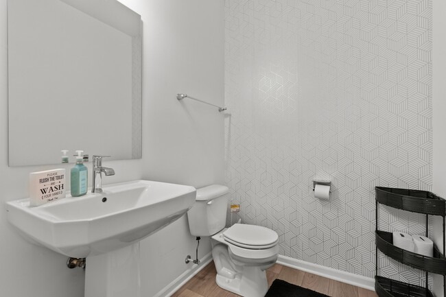 Photo - 30W158 Wheeler Cir