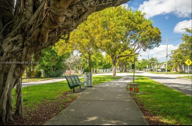 Photo - 2121 SW 13th Ave