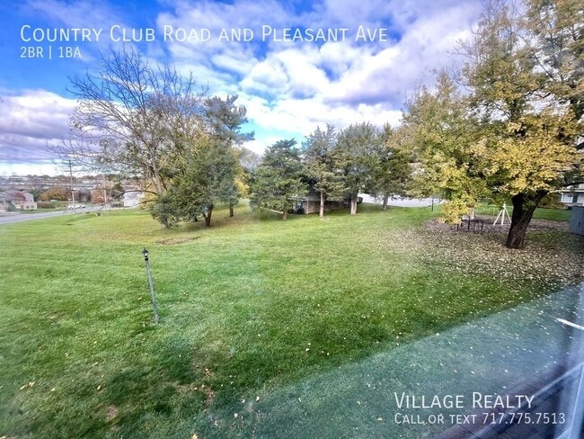 Photo - 611 Country Club Rd Unit B