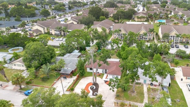 Photo - 2181 Linden Rd