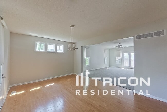 Photo - 3441 Mackey Wherry St