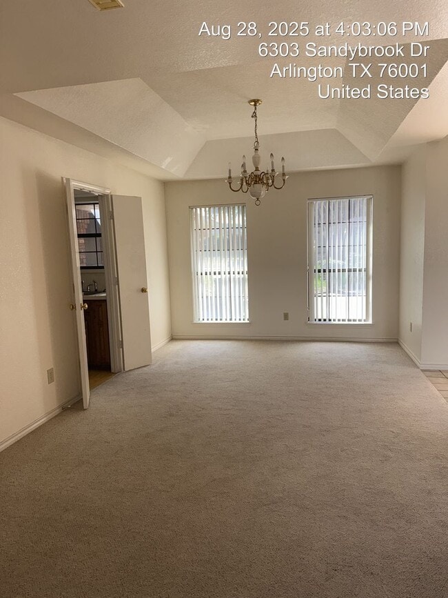 Photo - 6303 Sandybrook Dr
