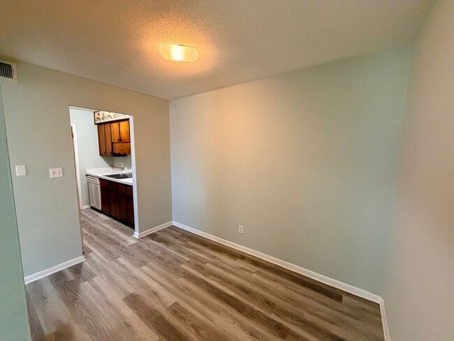 Photo - Check Out This 2Bedroom/1Bath Apartment! Unidad 925 - B